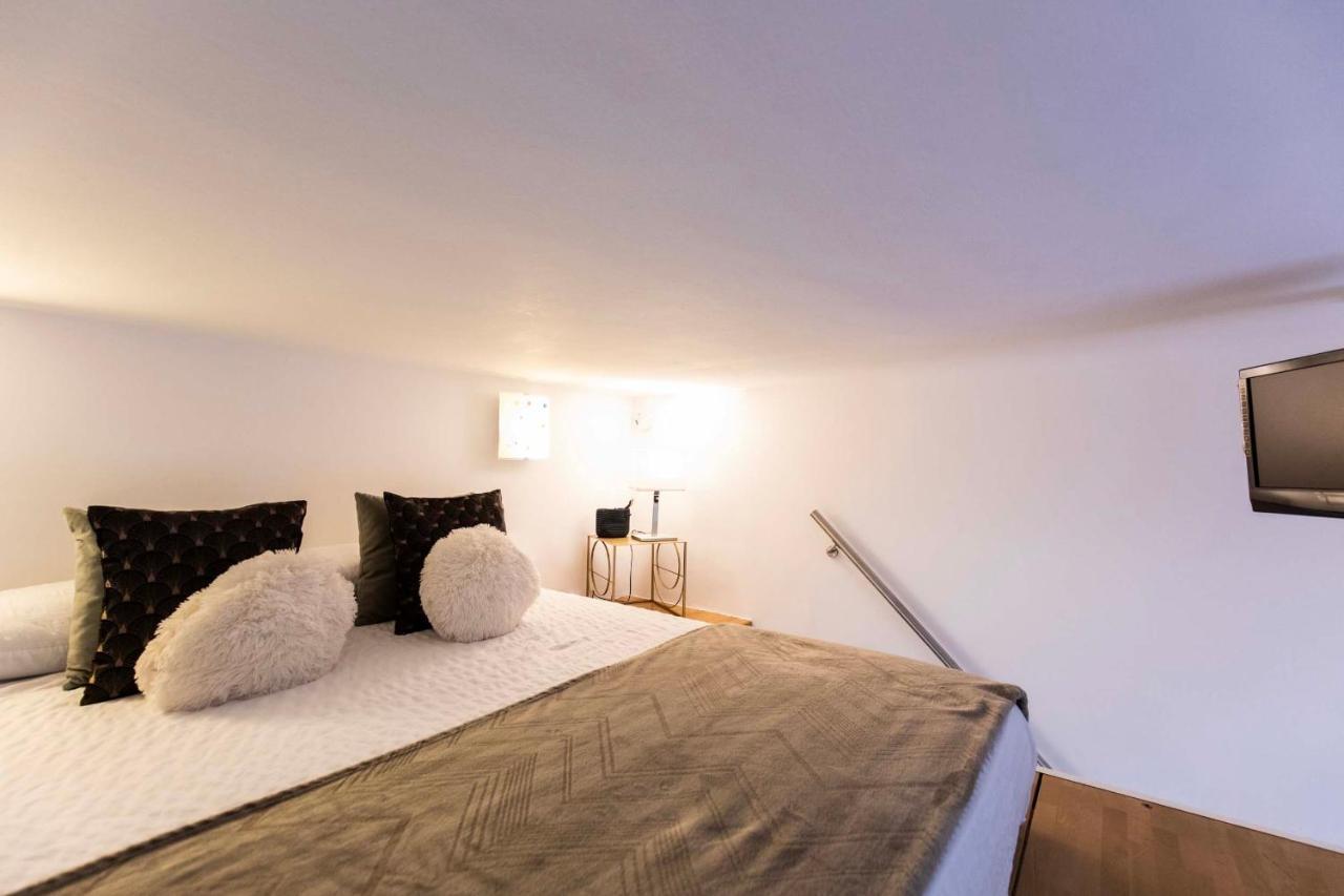 Duomo Apartament Apartment Milan Bagian luar foto