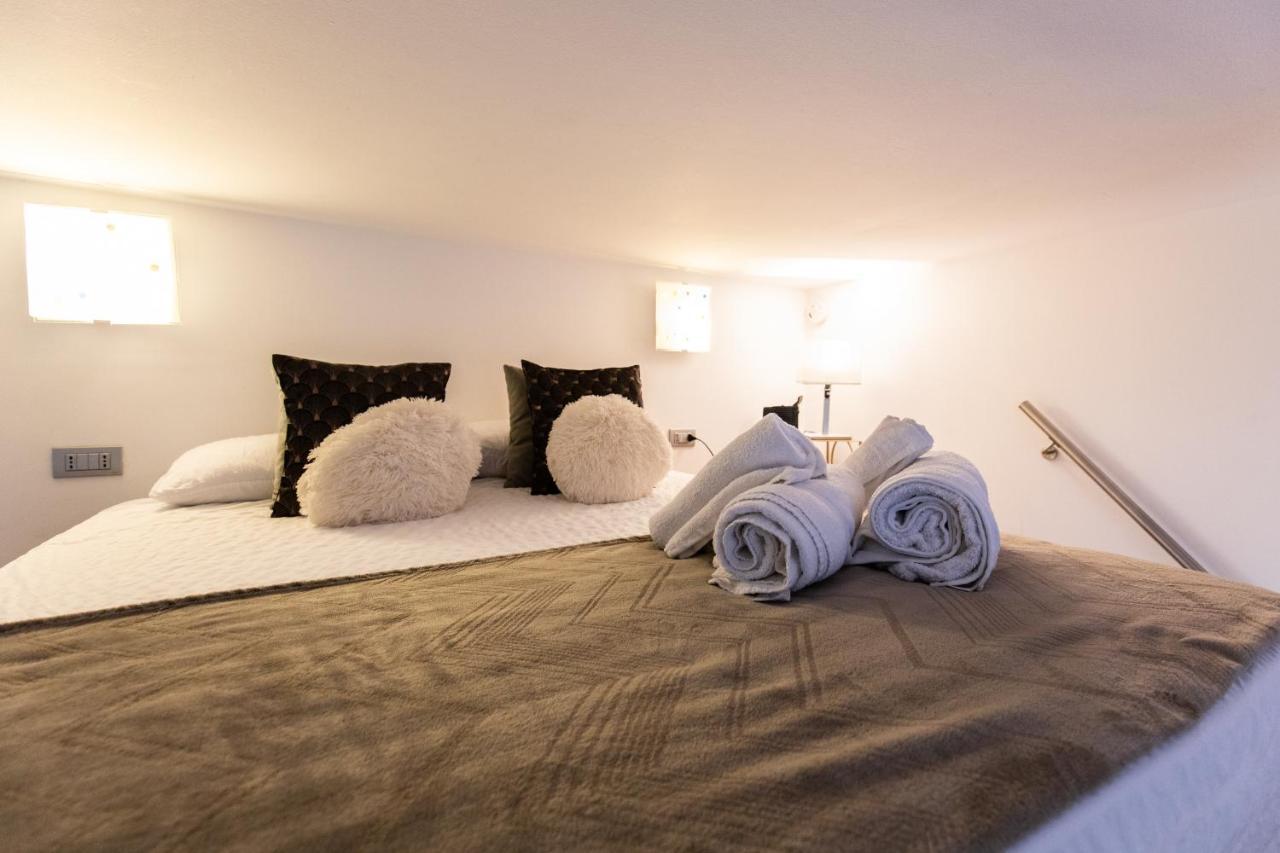 Duomo Apartament Apartment Milan Bagian luar foto