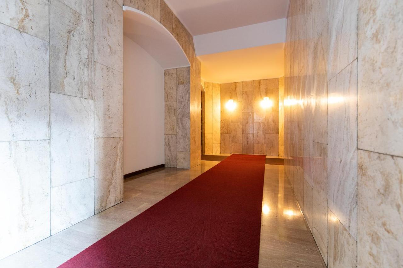 Duomo Apartament Apartment Milan Bagian luar foto